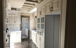 نیاوران گل سنگ ۲۱۶ متر سه خواب مستر فول امکانات