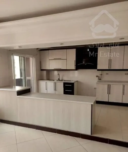 رهن آپارتمان ۱۳۰متری با آسانسور ۳ خواب در تیما