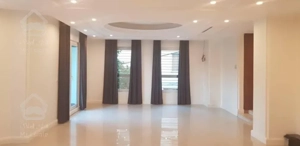 آپارتمان ۲۲۵ متری فرمانیه فول تراس بازسازی