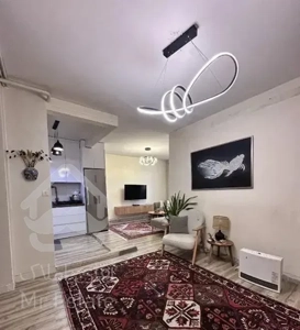 75متر/ شیک / پر نور / ارزشمند فروردین غربی فاز 2