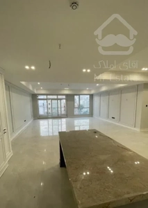 ۱۸۰متری نئوکلاسیک در اوایل‌ هفت‌تیر (املاک‌هاشمی)