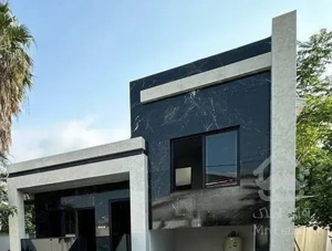 ویلا باغچه نیم پیلوت 210 متری شهرکی سندتک‌برگ