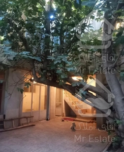 خانه دربست حیاط دار