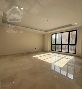 دیباجی ۲۰۰ متر ۳خواب نوساز / ۲پارکینگ / ۲تراس