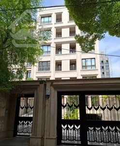 آپارتمان ۱۱۰ متری دو خوابه سالن پرده خور