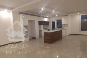 قلهک 130مترنوساز خوش نقشه پرنور