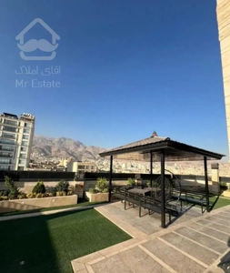 قیطریه /۱۶۰ متر سه خوابه /۲ پارکینگ سندی