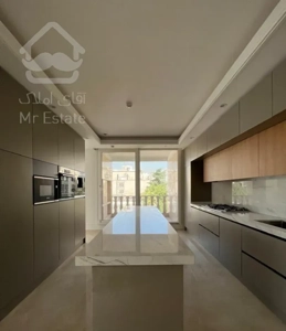 فروش آپارتمان ۲۵۰ متری ۳ خوابه در کامرانیه