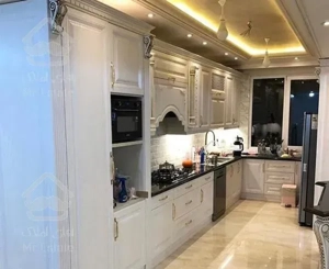 نیاوران ۲۴۰ متر ۳خوابه پاگرد اختصاصی ،تراس