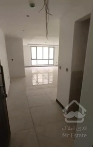 واحد سام‌وزال ۳خوابه نوساز با استخر و باشگاه و...