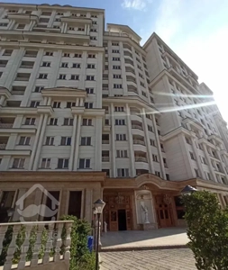 ۱۳۰ متر*برج برلیان*ویودار*بالکن قابل چیدمان