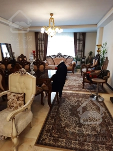 فروش آپارتمان ۱۳۰متری زیر قیمت منطقه