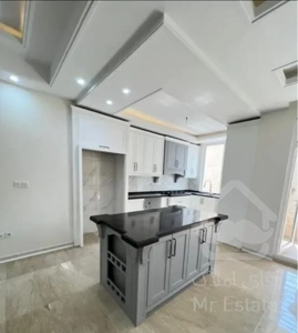 آپارتمان ۱۳۰ متری /۳ خوابه/ در وردآورد/تهاتر