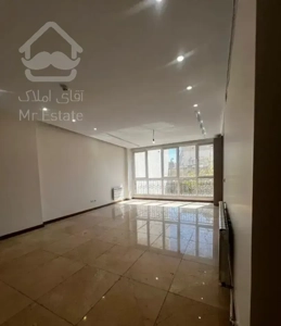 دیباجی ۱۳۰ متر کلید نخورده ۲ پارکینگ فول مشاعات