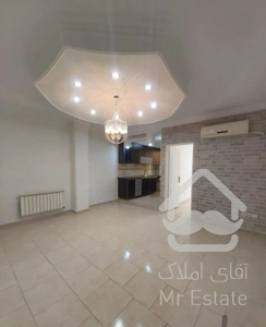 ۵۹متر+تک خواب+طبقه دوم+پارکینگ سندی+غرق نور