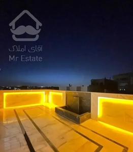 ۱۳۴متر/سه خواب فول/ سندتکبرگ با ۳۰ متر حیاط