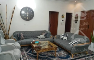 اپارتمان ۷۴ دوخواب واقع در خیابان کمیل نزدیک مترو