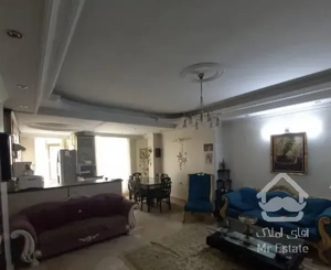 80متر* دوخواب *طبقه اول *پونک*