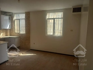 ۴۵ متر بازسازی شده دارای حیاط اختصاصی