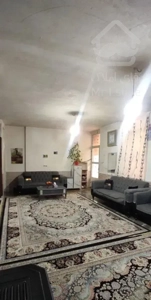 فروش طبق دوم از دو طبق درب حیاط کرونی