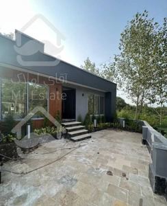 فروش ویلا مدرن دل جنگل نزدیک جاده اصلی سنددار