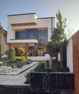 فروش ویلا دوبلکس ۲۵۰ متر شهرکی سندتکبرگ