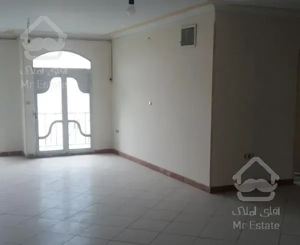 آپارتمان ۱۳۰ متری جنت آباد شمالی