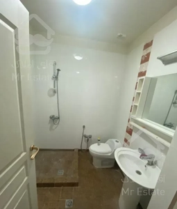 تهرانپارس شرقی/۵۰ متر /طبقه اول/پارکینگ دار