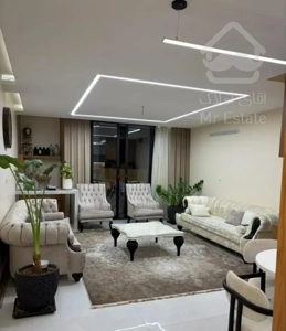 آپارتمان ۱۳۰متری بنفشه شمالی ، چمران
