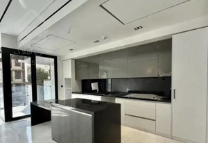 دیباجی جنوبی/۲۱۰متر ۳خواب/تکواحدی/نوساز/۲پارکینگ