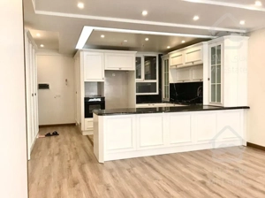 ۸۲متر/دوخواب/فول/تاپ لوکیشن فردوس غرب