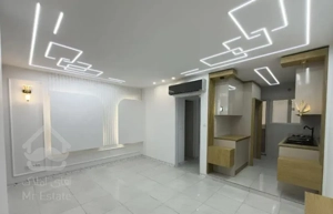 ۵۰متری/۱خواب/پارکینگ/اسانسور/روبه نما