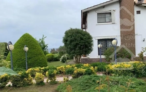 خانه دریا / ۷۰۰متری با دید دریا