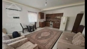 75 متری حمزه کلا با اسانسور