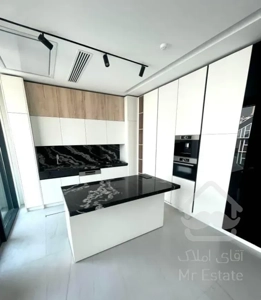 ۱۷۶ متر مدرن رو به جنوب (الف)