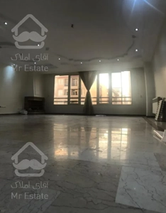 77 متر . 7 ساله . خطی افتابگیر . چهارباغ شرقی