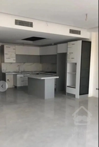 اپارتمان ۱۱۰ متری نوساز بسیار خوش نقشه