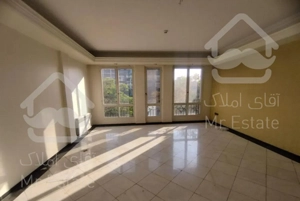 ۱۶۰ متر سه خوابه لوکیشن  نزدیک ولیعصر