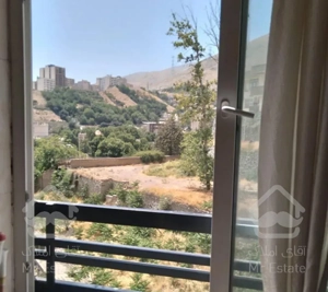 آپارتمان 172متر 3خواب تراس( 2پارکینگ )