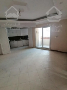 85 متر/ سندتک برگ/دیزاین شده/مشرف به دریاچه