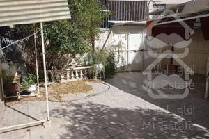 آپارتمان ویلایی حیاط دار