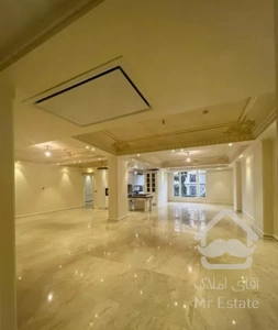 220 متر تجریش احمد زمانی