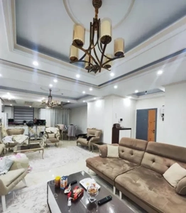 ۱۱۸متردوخوابه فول تاپ لوکیشن نوساز زیرقیمت منطقه