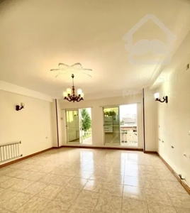 اپارتمان ۸۲ متر دو قدمی دریا