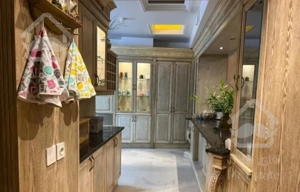 یک واحد آپارتمان طبقه سوم سه خواب جماران