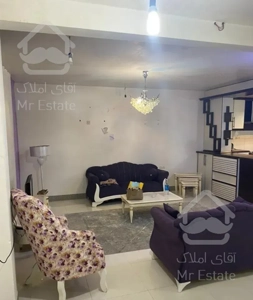 رهن ۱۴۰ متری سه خواب/طبقه بالا/ مناسب مشاغل