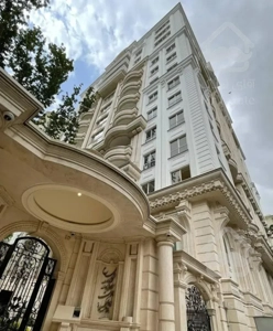 آپارتمان ۴۱۰ متری کامرانیه شمالی ۳ جهت ویو ابدی