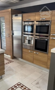 ۲۵۵متر گلستان شمالی ۳خوابه ۲پارکینگ ۱۵ ساله