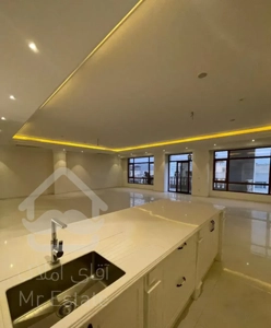 آپارتمان ۱۴۰ متری** بالایه شریعتی **نوساز