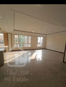 ۱۲۴ متر        تک واحدی        غرق نور